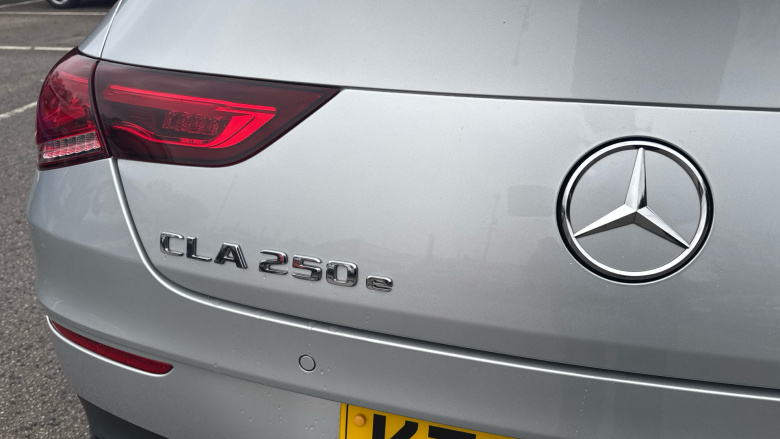 Mercedes-Benz CLA 250e AMG Line Premium + Night Ed 4dr Tip Auto Saloon